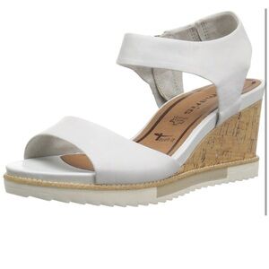 Tamaris Sz 41 EU 10 US White Leather Cork Wedge Lug Sole Comfort Sandals